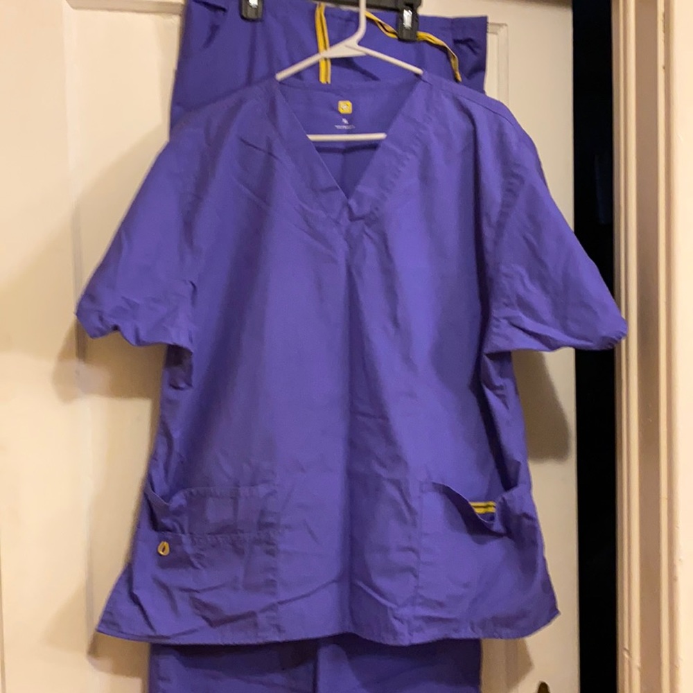 Wonder wink uniform